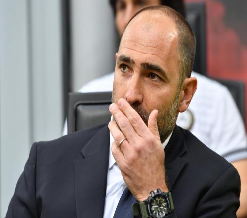 曼联公开,罗面前霍伊,伦激情庆祝,8868体育,8868体育官网,8868体育平台,8868体育登录